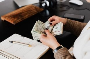 6 Alasan Mengapa 401(k) Anda Bisa Menjadi Investasi Berisiko