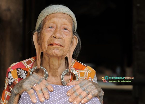 Berasal Dari Pulau Manakah Suku Dayak