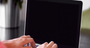cara mengatasi laptop black screen