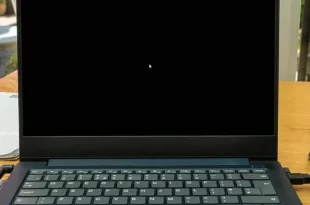 kenapa layar laptop hitam 0