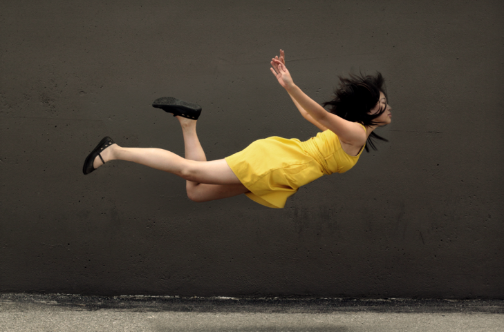 Cara Edit Foto Levitasi Menggunakan Levitation Photography