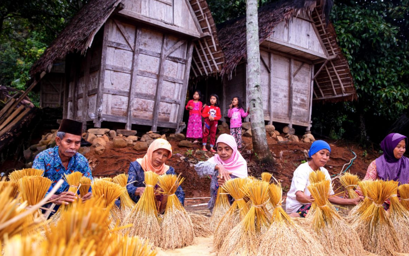 Interpretasi Kearifan Lokal
