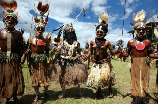 Pakaian Adat Papua 1